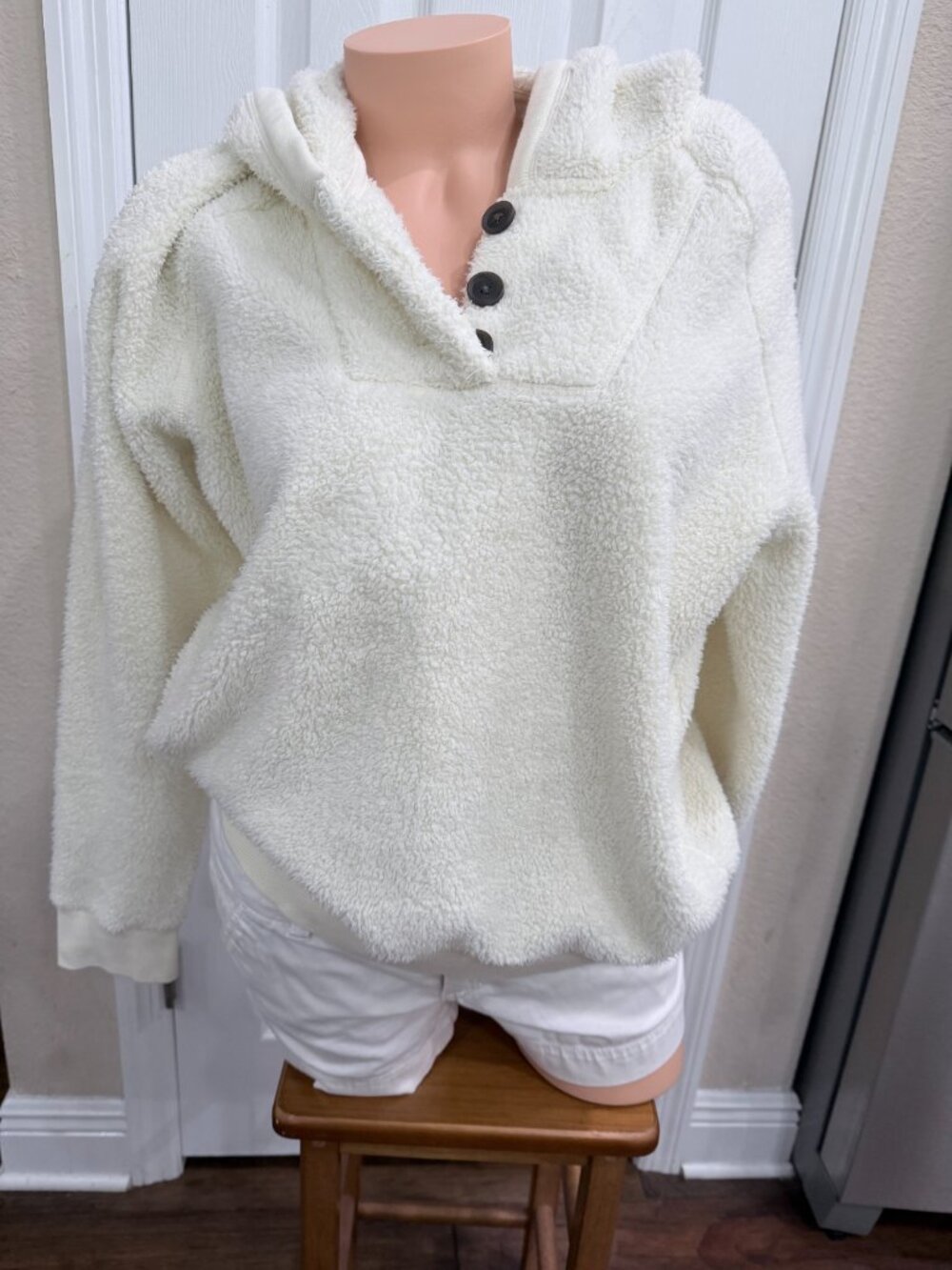 Lucky Brand Ivory Sherpa Fleece Hoodie Pullover Large Cozy Teddy Sweatshirt